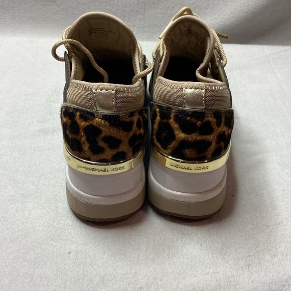 Michael Kors brown animal print wedged sneakers size 8.5 - Picture 3 of 7